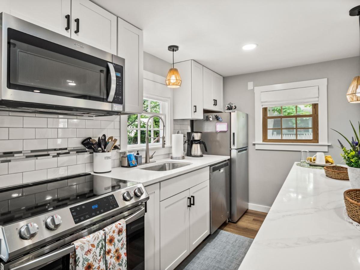 Cape Cod Cottage, Near Beach, Hot Tub, Ac, Dog Friendly Ярмут Экстерьер фото